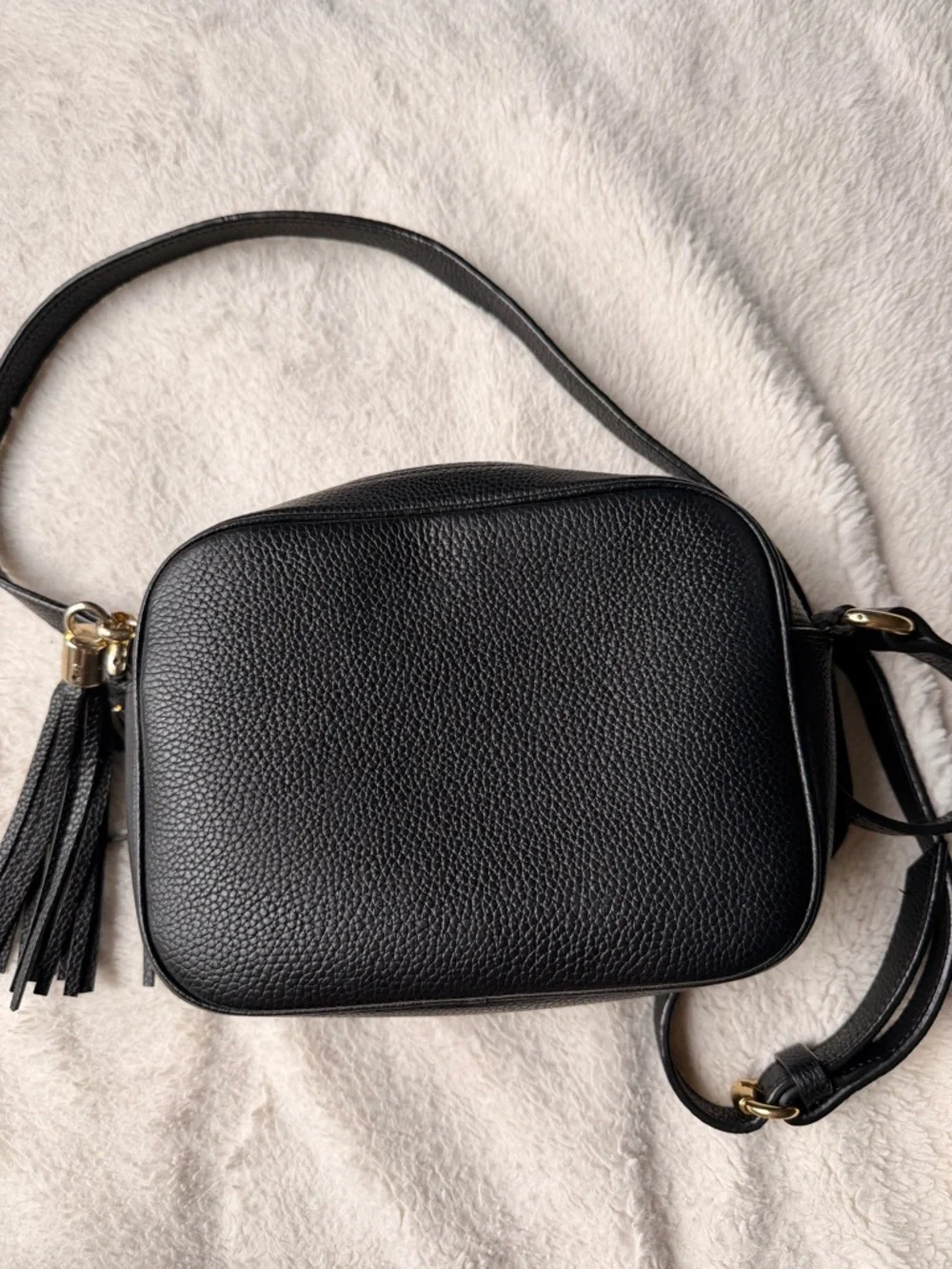 Gucci Black Pebbled Leather Disco Crossbody with Tassel - Picture 2 of 16